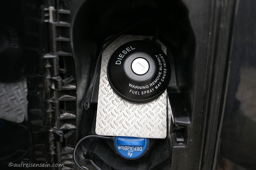 Edelstahl Sicherung passend für den Adblue Verschluss an Fiat Ducato Kastenwagen